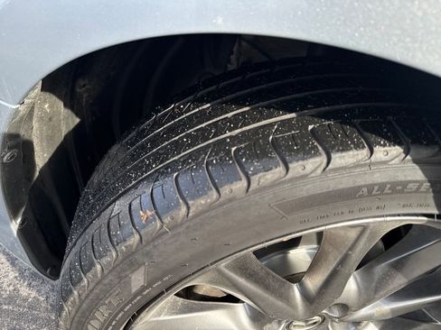 Used 2018 MAZDA MAZDA3 Touring image 27