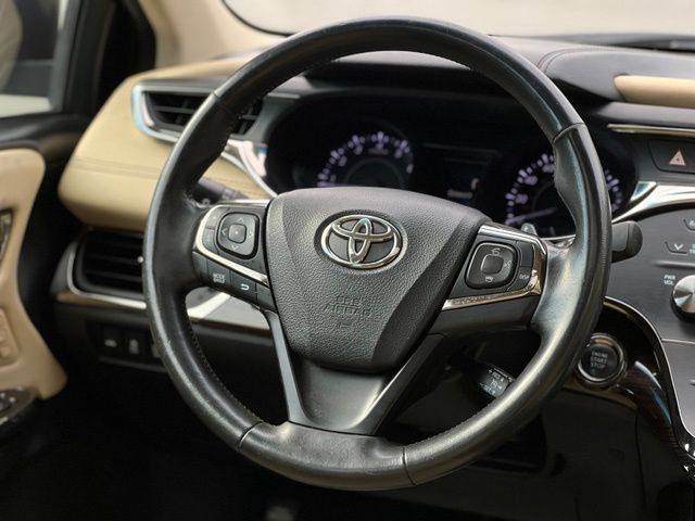 Used 2013 Toyota Avalon Limited FWD image 27