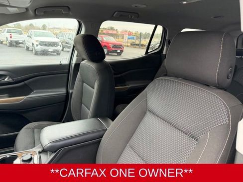 Used 2023 GMC Acadia SLE w/ Driver Convenience Package image 7