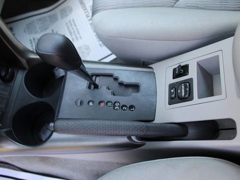 Used 2011 Toyota RAV4 4WD w/ Base L4 Extra Value Pkg image 22
