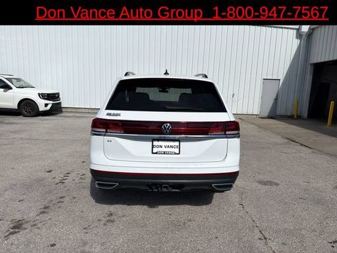 Used 2025 Volkswagen Atlas SE FWD image 4