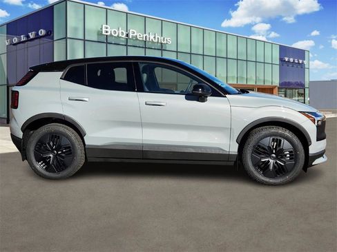 New 2026 Volvo EX30 Cross Country Ultra image 27