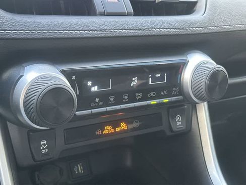 Used 2025 Toyota RAV4 LE image 20