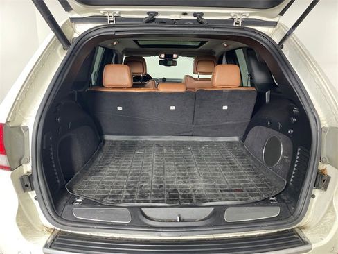 Used 2012 Jeep Grand Cherokee Overland w/ Mopar Chrome Edition Group image 14