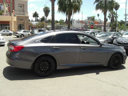 Used 2019 Honda Accord LX image 13