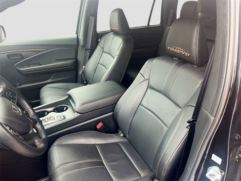 Used 2024 Honda Passport TrailSport image 22