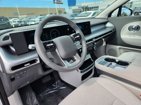 New 2026 Hyundai Ioniq 9 S image 25