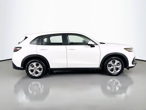 Certified 2024 Honda HR-V LX image 8