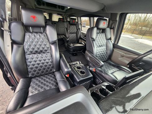 Used 2023 Chevrolet Express 2500 image 5