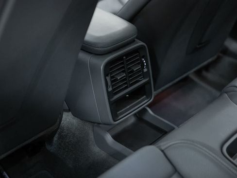 Certified 2023 Porsche Taycan GTS AWD/4WD image 35