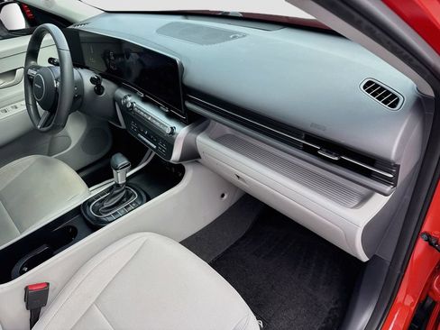 Used 2024 Hyundai Kona SEL FWD image 33