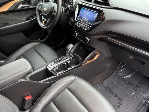 Used 2023 Chevrolet TrailBlazer ACTIV w/ Convenience Package image 13