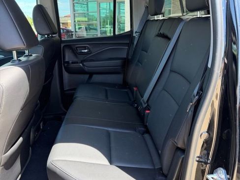 Used 2025 Honda Ridgeline RTL image 11