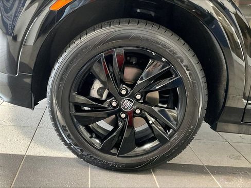 Used 2024 Buick Encore GX Sport Touring AWD/4WD image 7