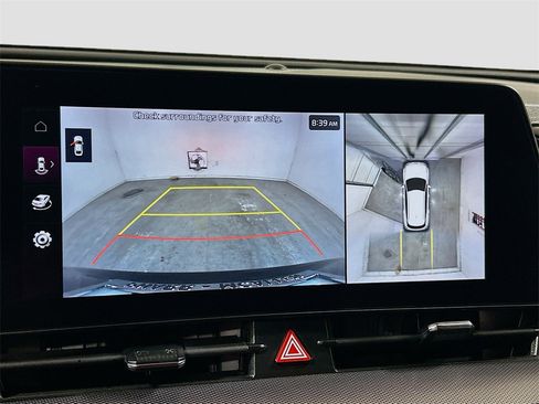 Used 2023 Kia Sportage SX image 12