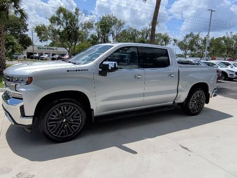 Used 2022 Chevrolet Silverado 1500 LTZ w/ Safety Package II AWD/4WD image 9