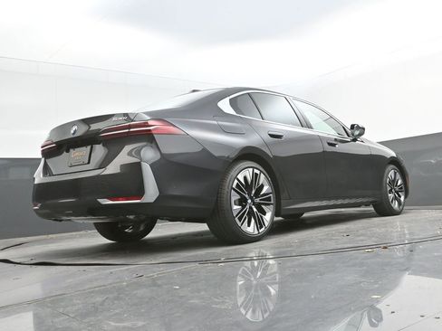 New 2026 BMW 530i w/ Premium Package image 46