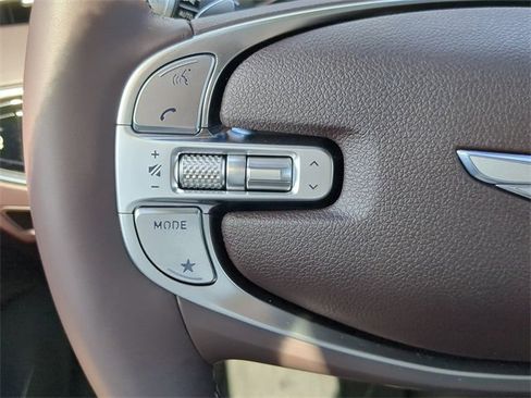 Used 2024 Genesis GV70 2.5T w/ Advanced Package image 25