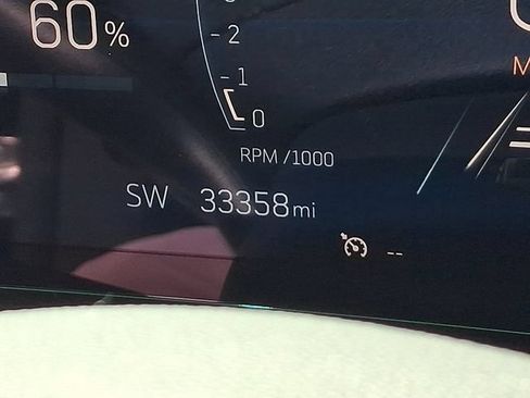 Used 2024 Cadillac XT4 Premium Luxury AWD/4WD image 19