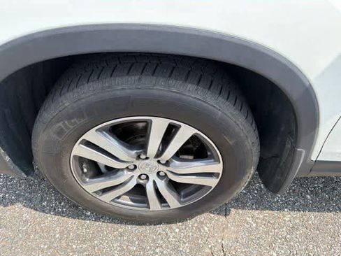 Used 2017 Honda Pilot EX-L image 19