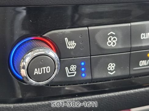 Used 2020 Buick Enclave Avenir w/ Avenir Technology Package FWD image 22