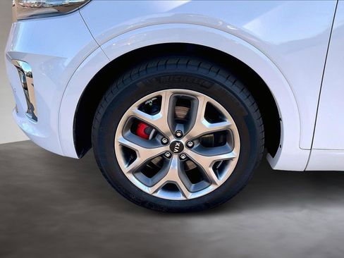 Used 2019 Kia Sorento SX image 35