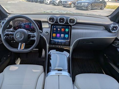 Used 2026 Mercedes-Benz GLC 300 image 16