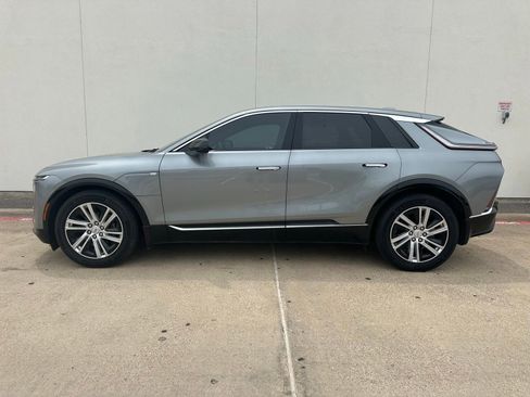 Used 2024 Cadillac Lyriq Tech w/ LPO, Floor Liner Package RWD image 4