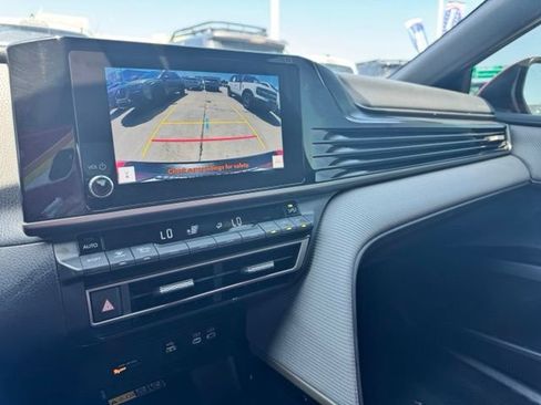 Used 2025 Toyota Camry SE w/ Convenience Package FWD image 26