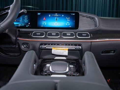 New 2026 Mercedes-Benz GLE 63 AMG S image 21