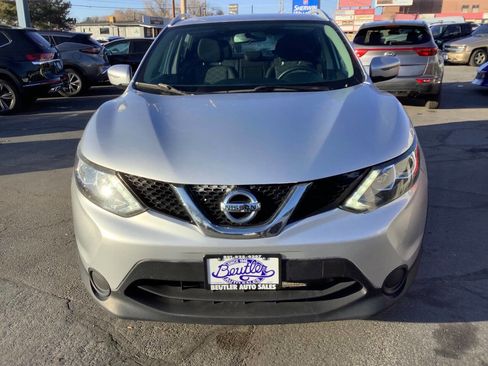 Used 2017 Nissan Rogue Sport SV image 4