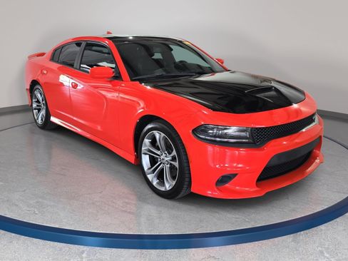 Used 2020 Dodge Charger GT w/ Plus Group RWD image 4