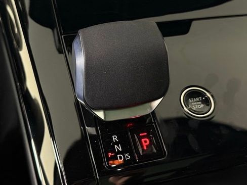 New 2026 Land Rover Range Rover Sport Dynamic SE AWD/4WD image 36