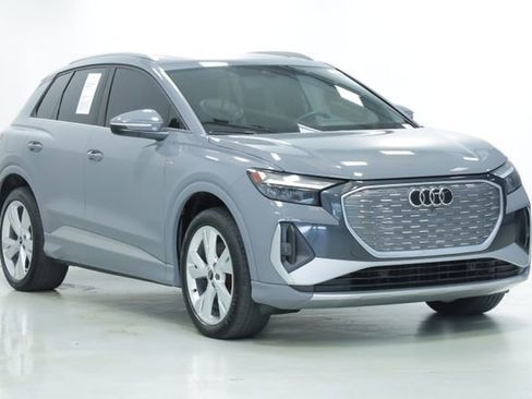 Used 2023 Audi Q4 e-tron Premium Plus w/ Premium Plus image 3