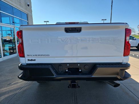 Used 2026 Chevrolet Silverado 3500 W/T image 16