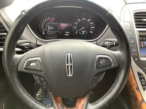 Used 2016 Lincoln MKX Reserve w/ Technology Package AWD/4WD image 20