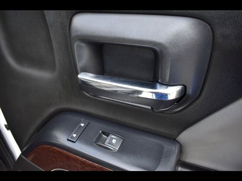 Used 2018 GMC Sierra 1500 SLT AWD/4WD image 35