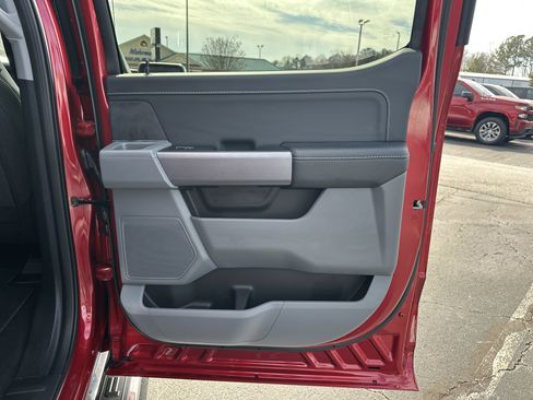 Used 2025 Ford F150 XLT w/ Equipment Group 302A MID image 17