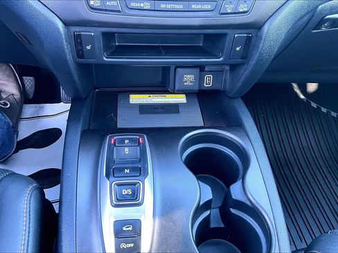 Used 2022 Honda Pilot TrailSport image 15