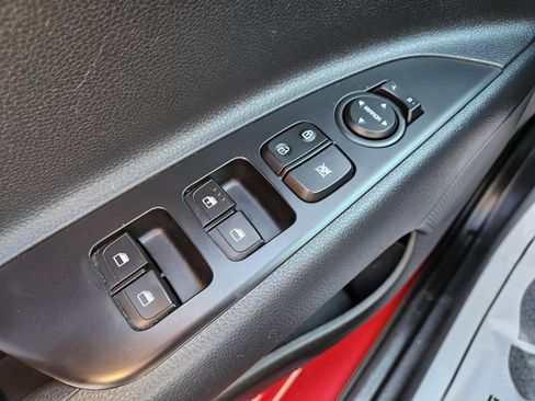 Used 2023 Kia Rio S image 27