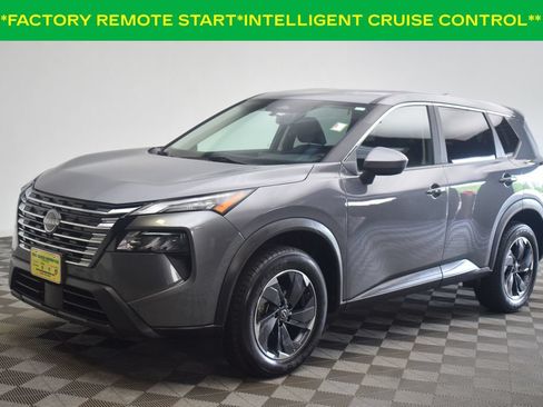 Used 2024 Nissan Rogue SV FWD image 3