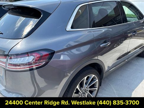Used 2022 Lincoln Nautilus Reserve w/ Equipment Group 201A AWD/4WD image 9