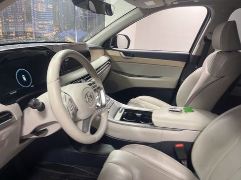 Used 2023 Hyundai Palisade Limited w/ Cargo Package image 10