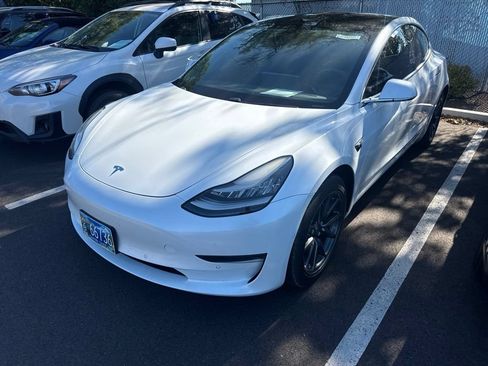 Used 2019 Tesla Model 3 RWD image 1