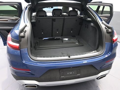 Used 2025 BMW X4 xDrive30i w/ Premium Package image 16