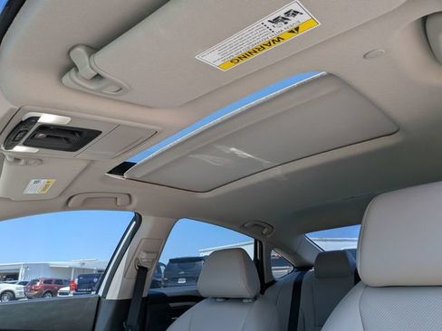 Used 2023 Honda Accord Touring image 34