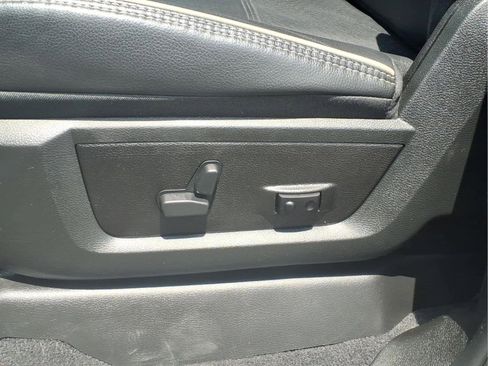 Used 2024 RAM 2500 Laramie w/ Safety Group AWD/4WD image 16
