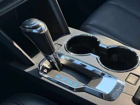 Used 2017 Chevrolet Equinox LT image 22