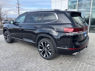 New 2026 Volkswagen Atlas SEL Premium R-Line AWD/4WD video 3
