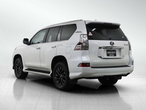 Used 2021 Lexus GX 460 Premium w/ Premium Package image 3